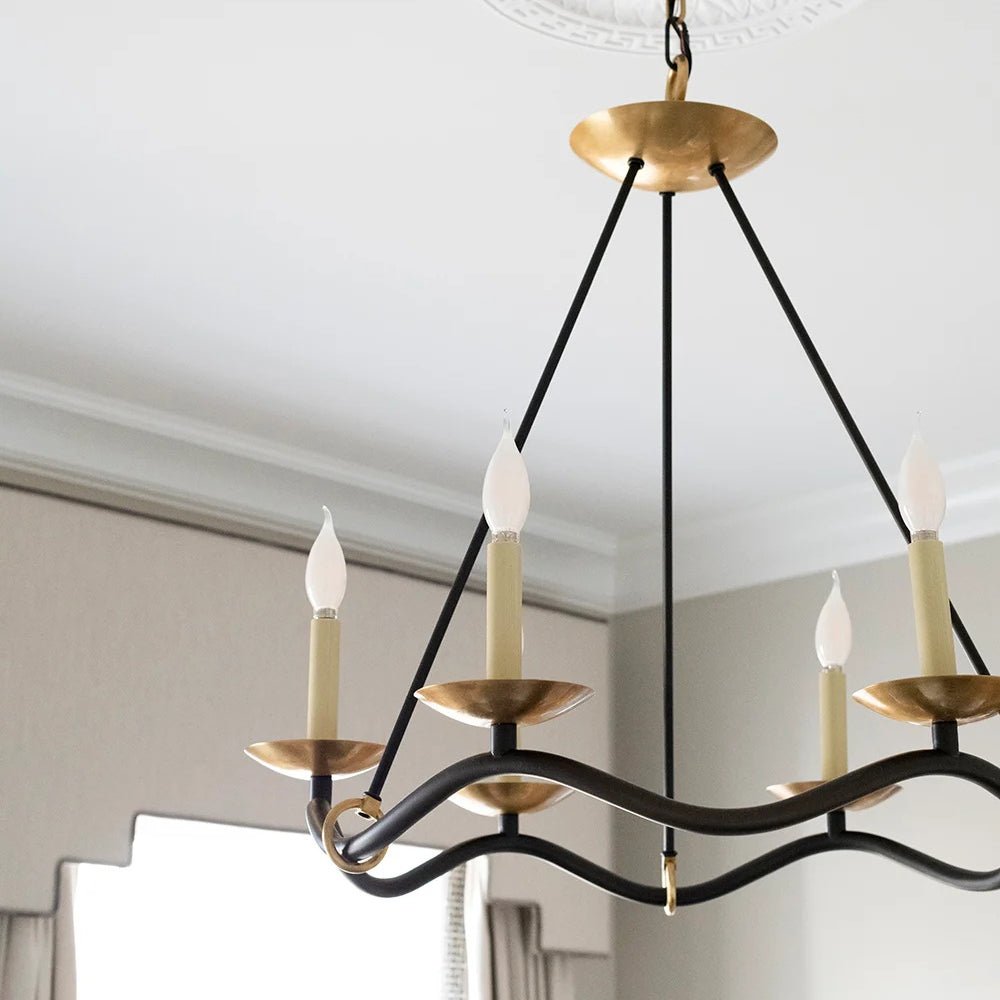 Evenor Elegance Vintage Brass Chandelier