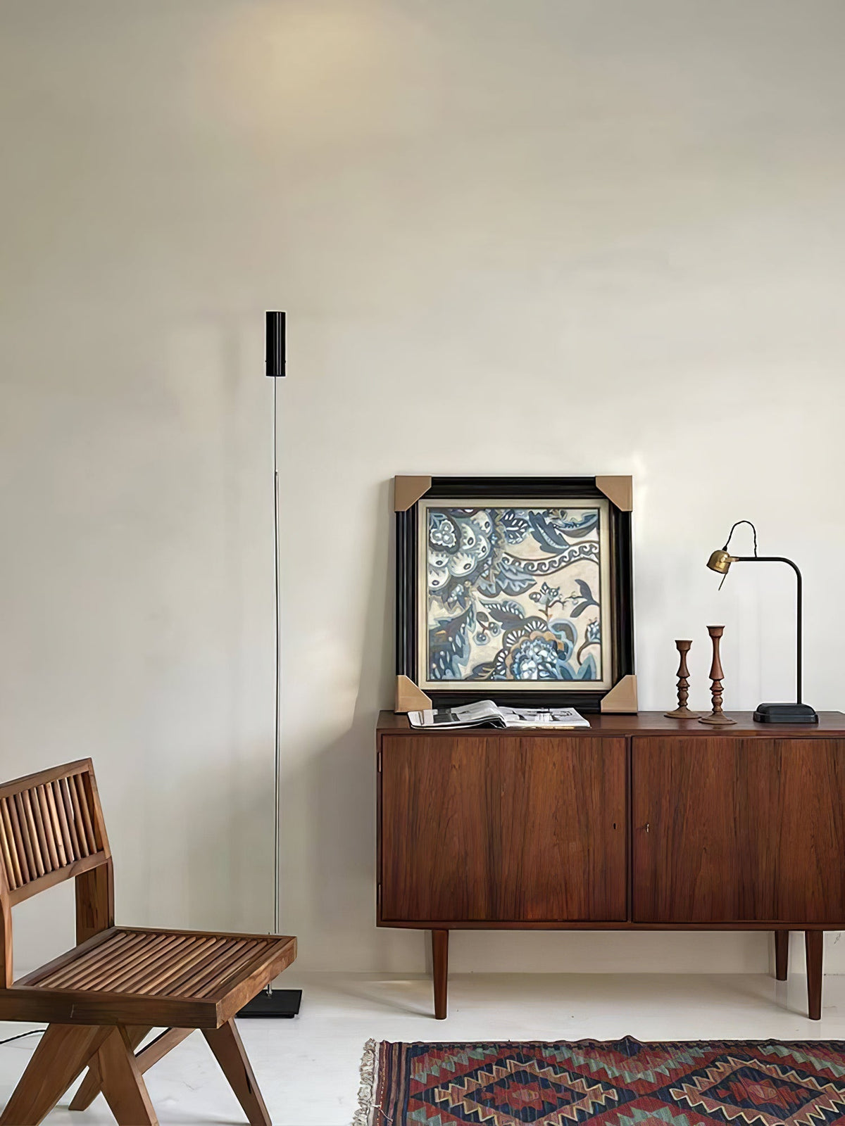 Telum Minimalist Black Floor Lamp