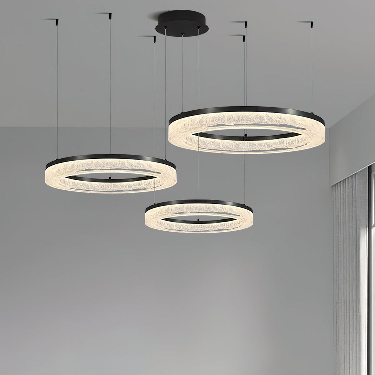 Elaiaine Chandelier