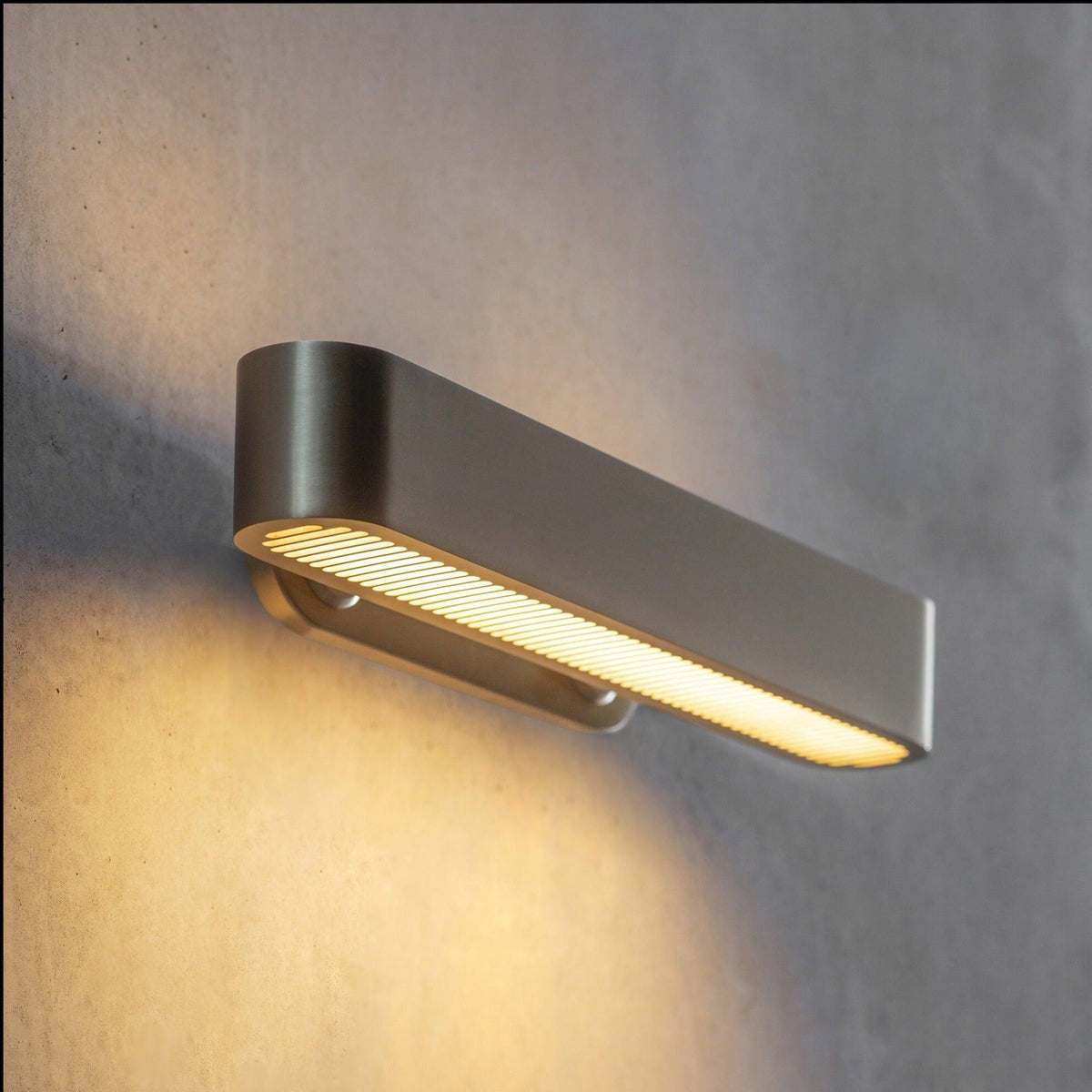 Oriararia Wall Lamp Brass Slotted Grill