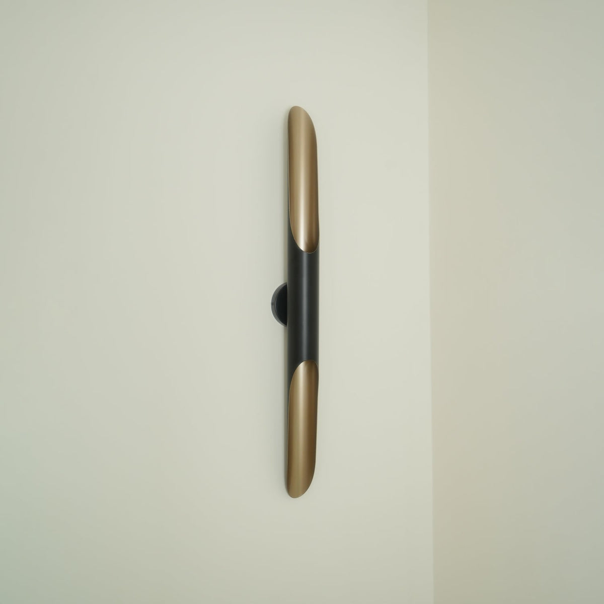 Ciririella Modern Minimalist Art Wall Lamp