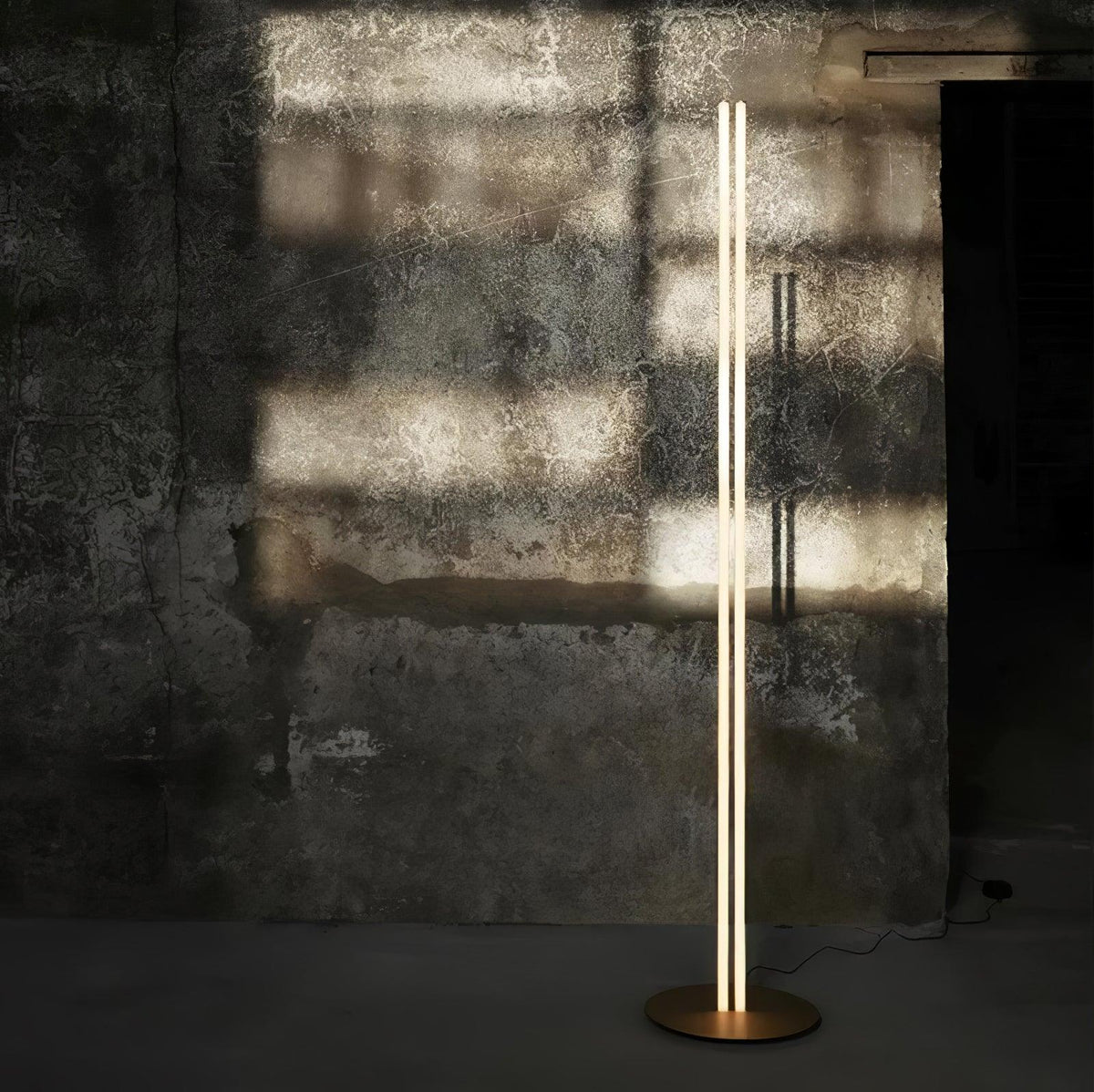 Zesoril Modern Aluminum Table Lamp
