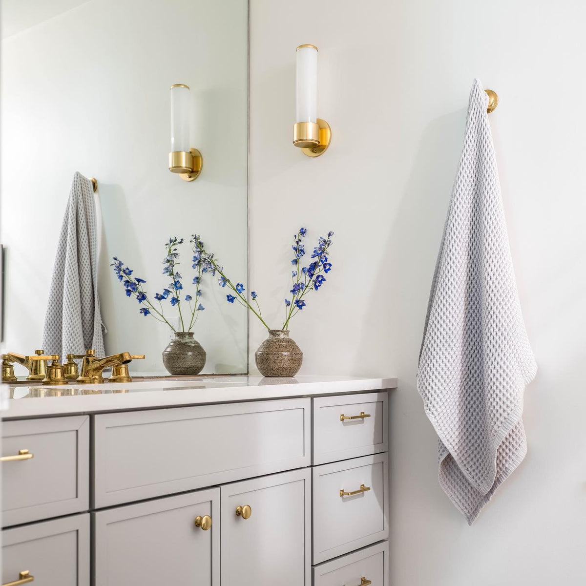 Lioririna Wall Lamp