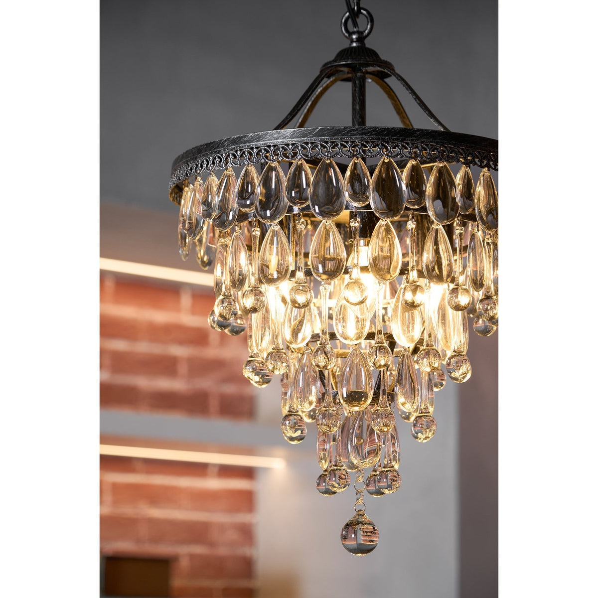 Liorenora Chandelier