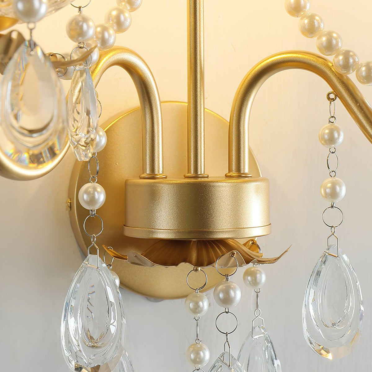 Nydoraris Elegance Pearl Chain Crystal Wall Lamp