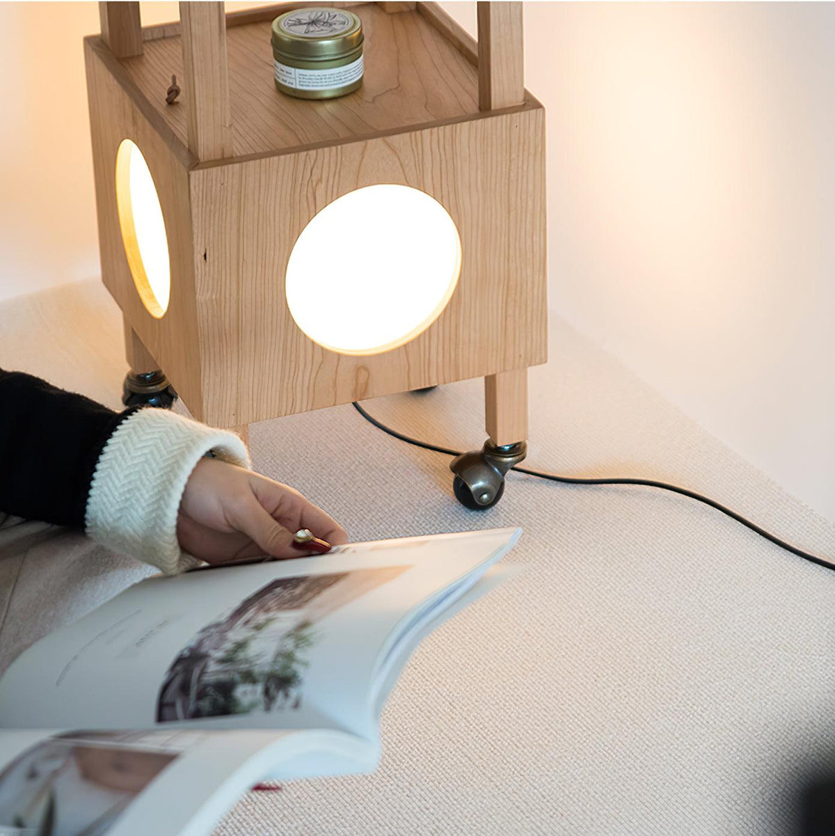Selalira Cubby Mobile Table Light