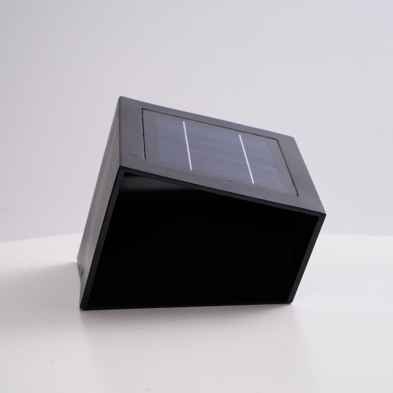 Voren Garden Solar Outdoor Light