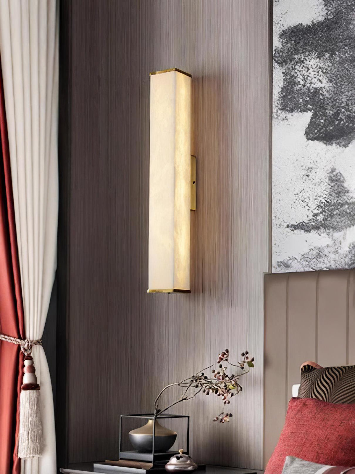 Vithaira Alabaster Linear Wall Lamp