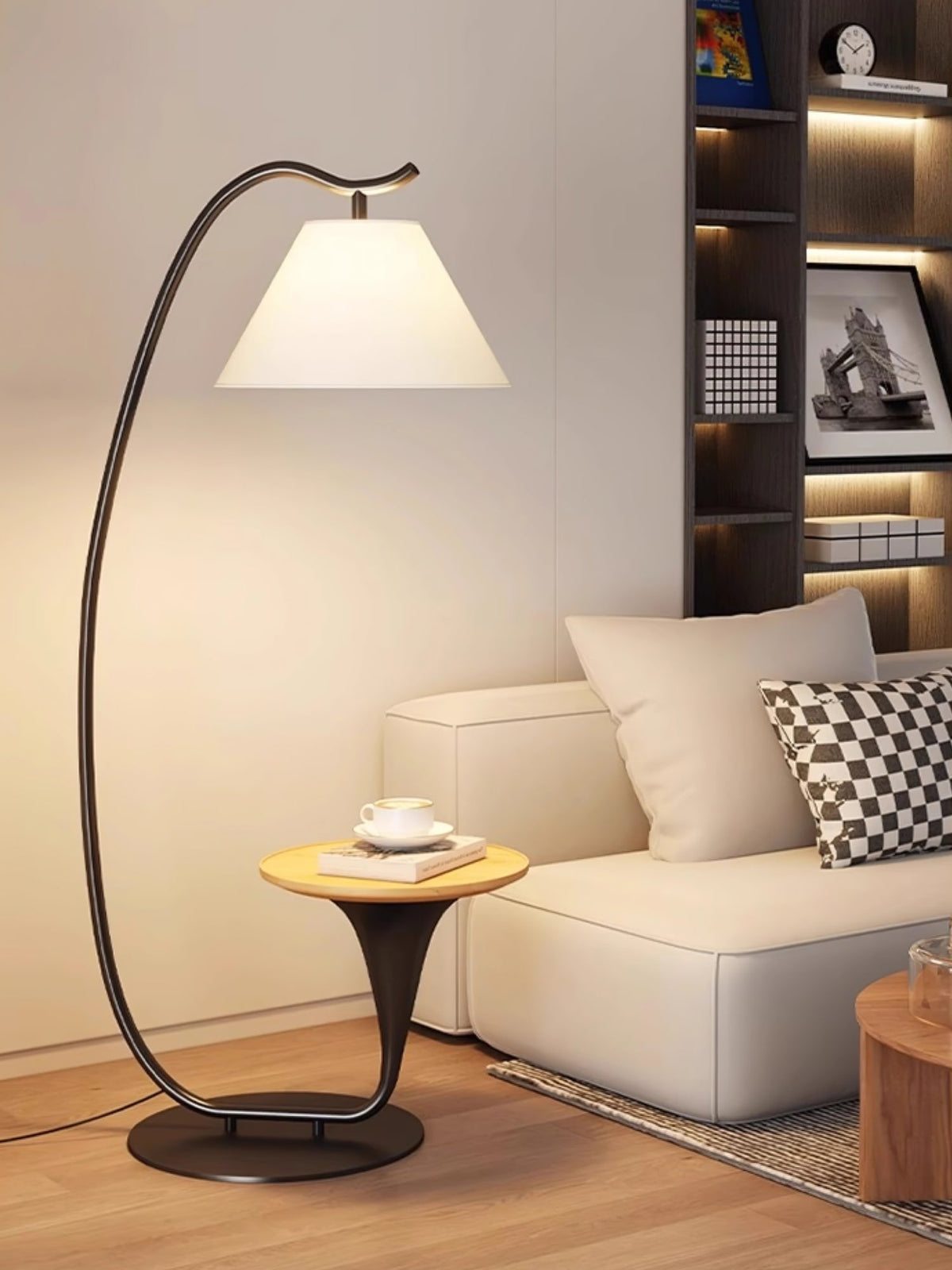 Rivariella Modern Floor Lamp