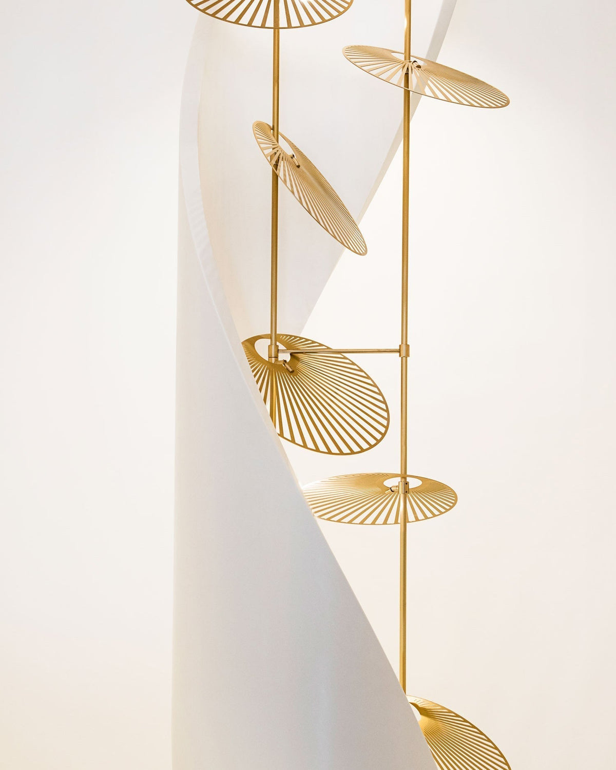 Odoraris Luxury Leaf Chandelier