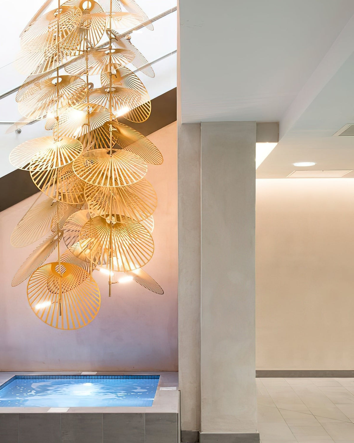 Odoraris Luxury Leaf Chandelier