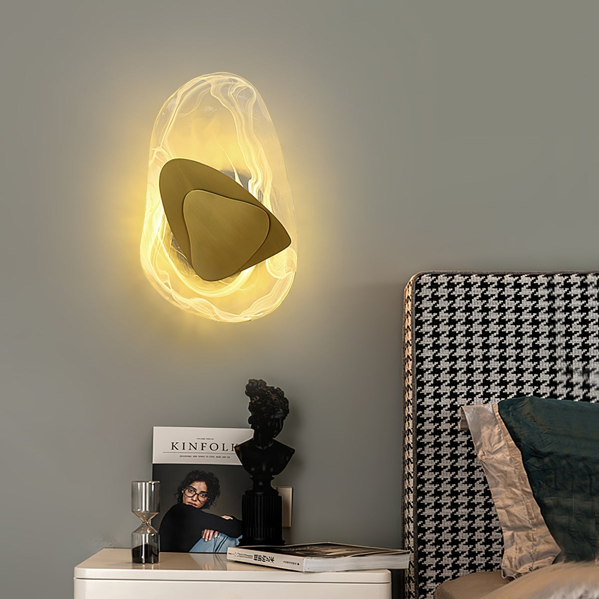 Gana Premium Nordic Art Glass Wall Lamp