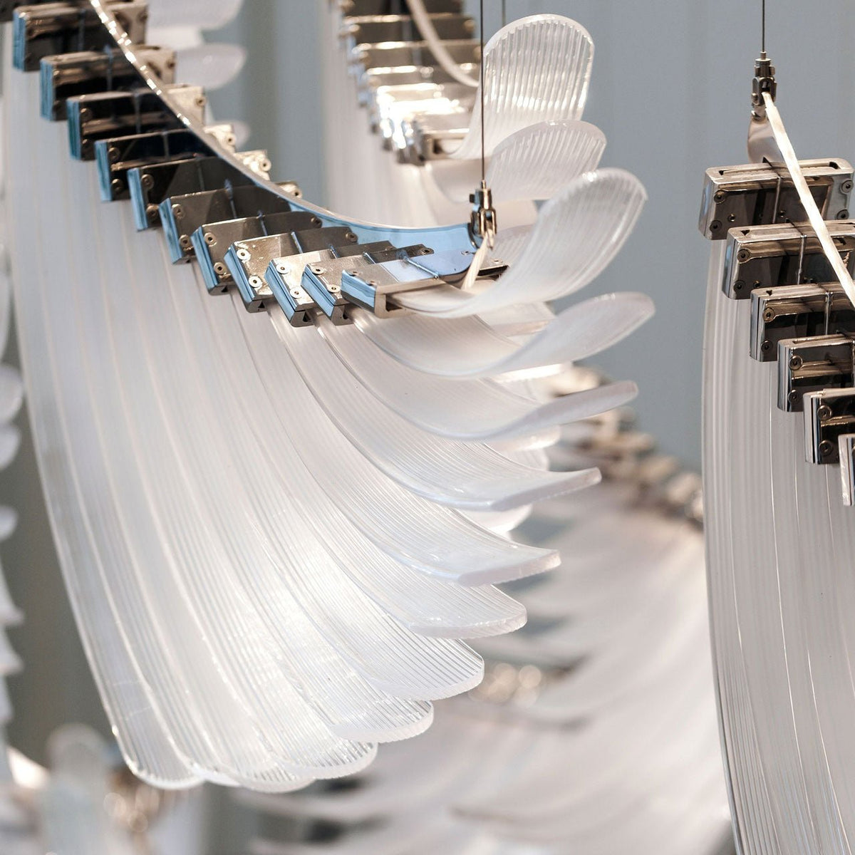 Eurrinia Glass Wing Cluster Chandelier