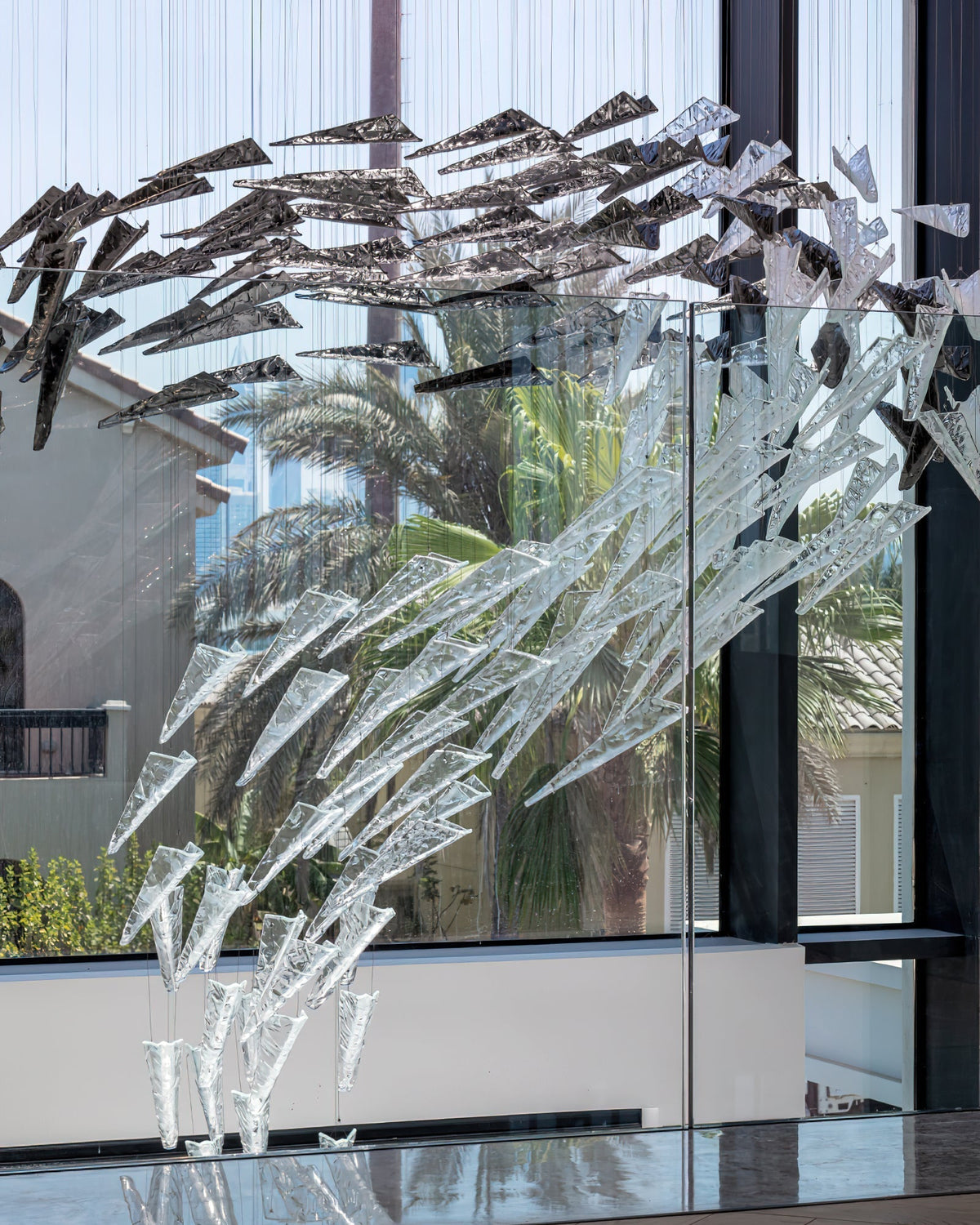 Nyvinia Glass Feather-Shape Chandelier