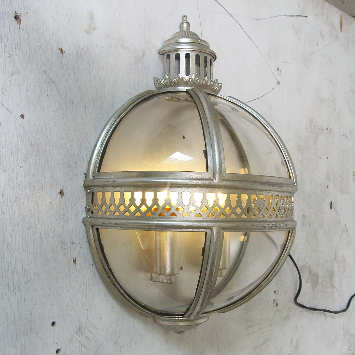 Eiriina Glass Wall Lamp