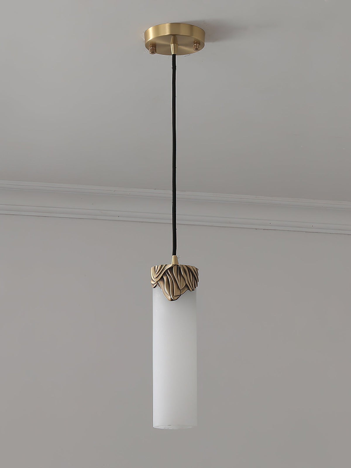 Albinenne Alabaster Pendant Light