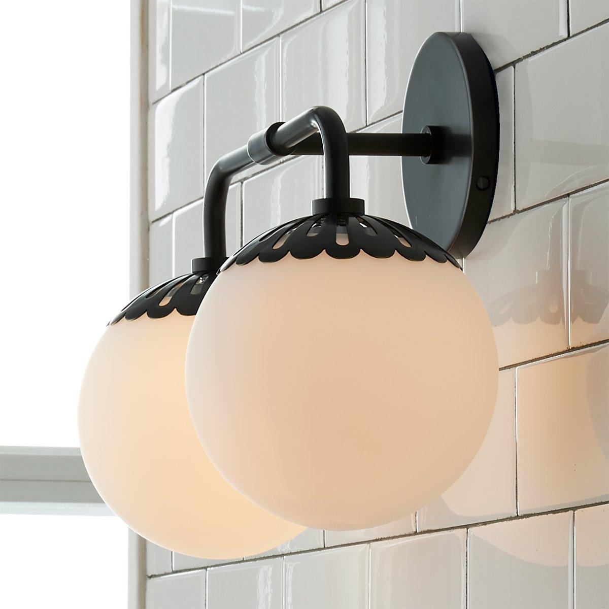 Aveniviella Wall Lamp