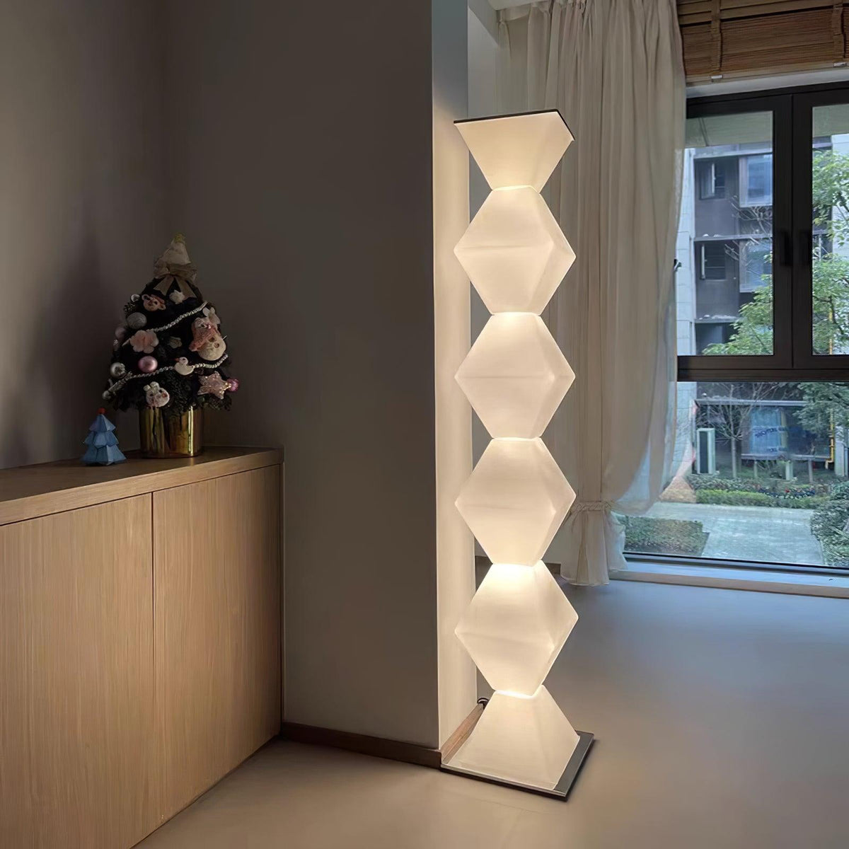 Aurshaor Sleek Stainless Steel Pendant Light