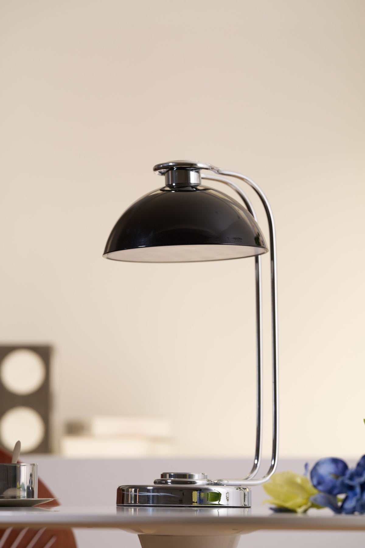 Lucanella Contemporary Acrylic Table lamp