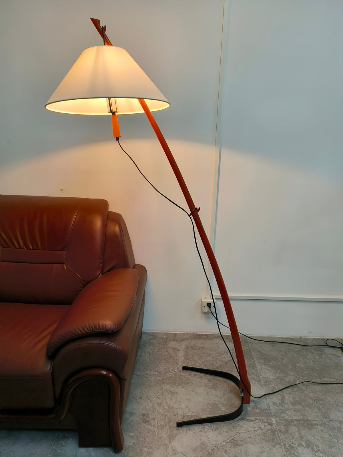Irigen Arc Floor Lamp