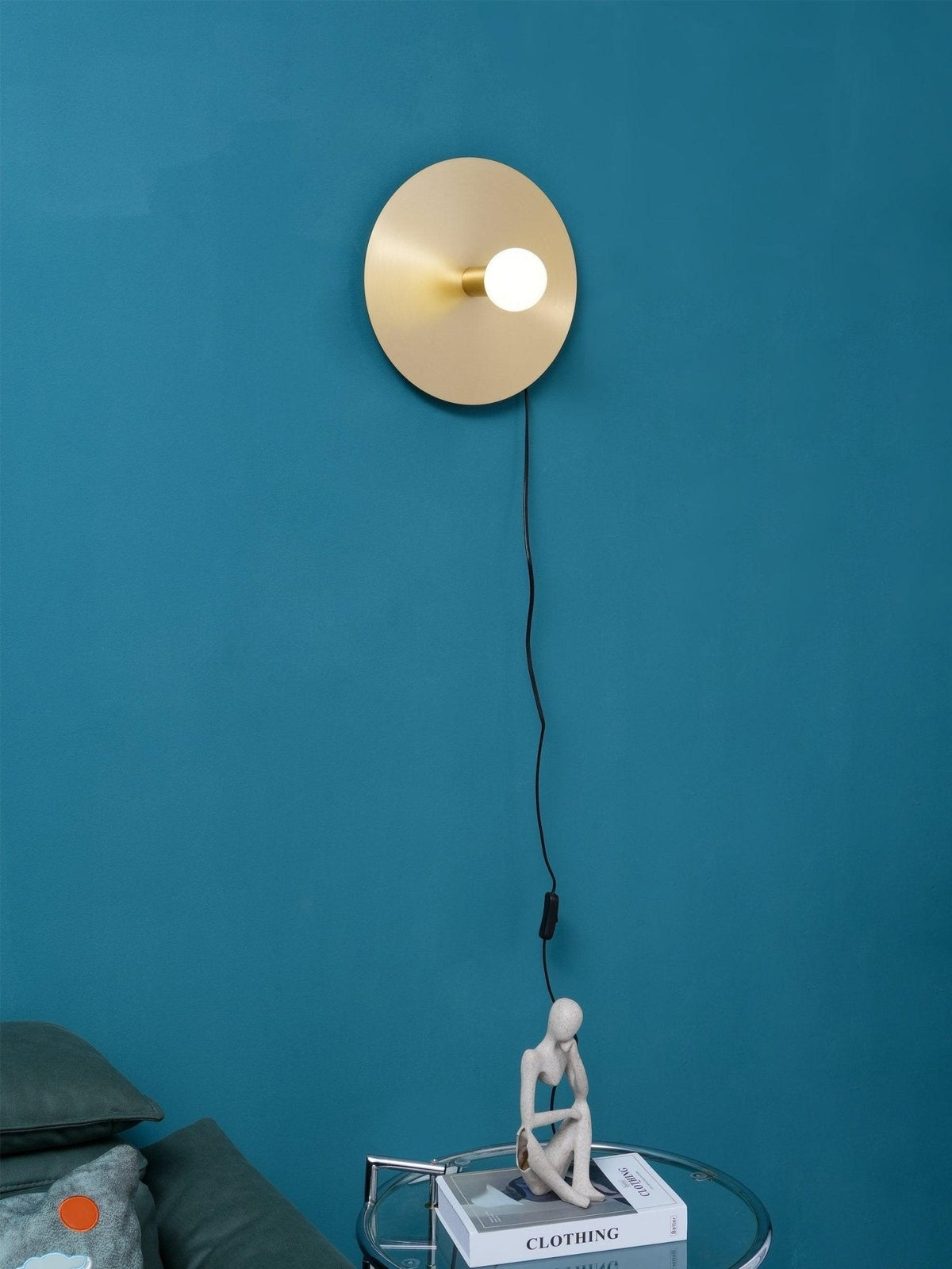 Soluise Wall Lamp Brass Bulb