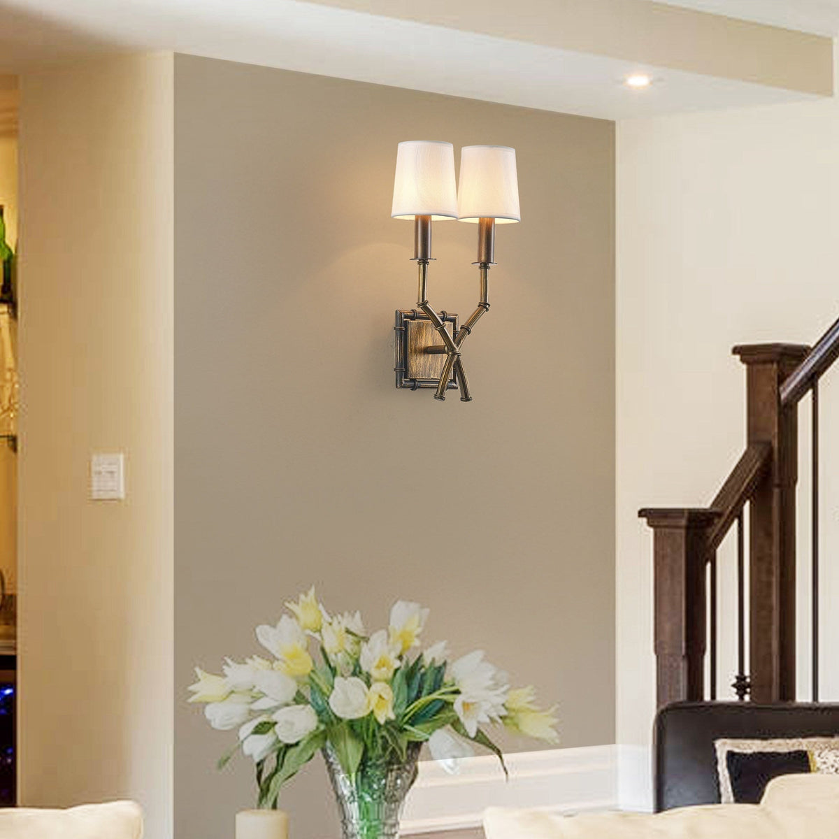 Yelp Wall Lamp