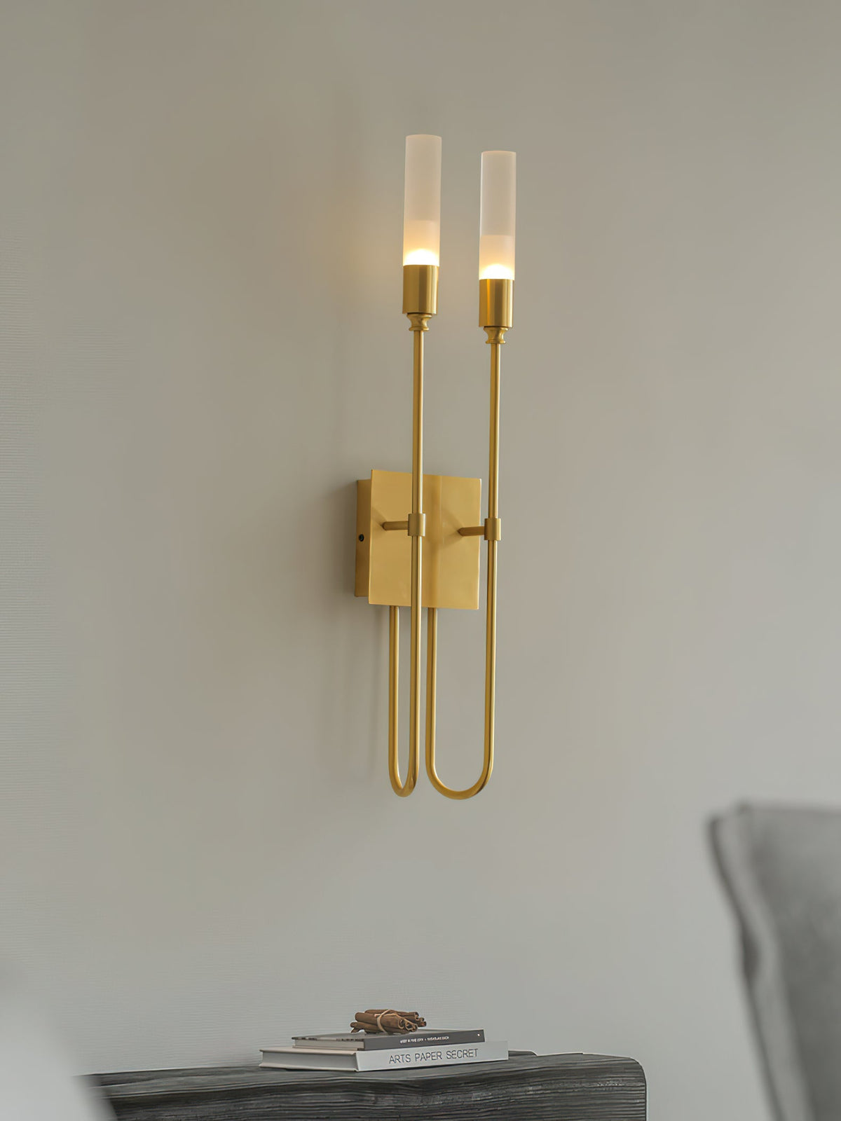 Pipia Double Arrow Indoor Wall Light