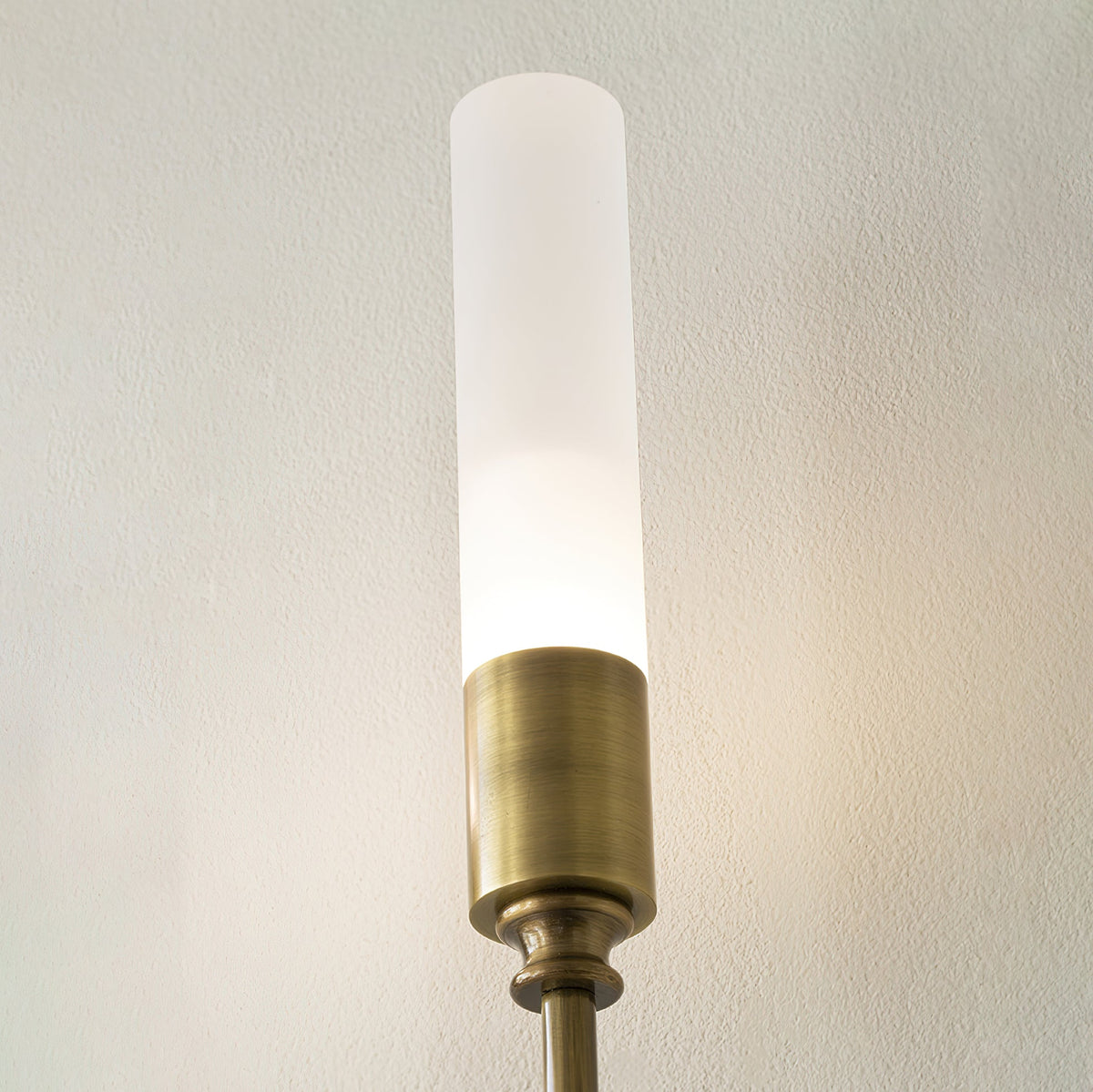 Pipia Double Arrow Indoor Wall Light