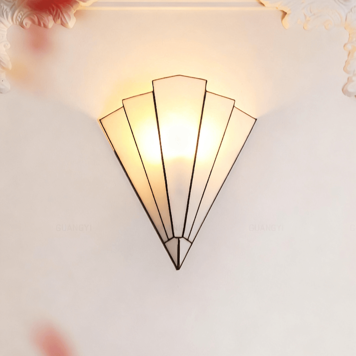 Lila Deco Sconce