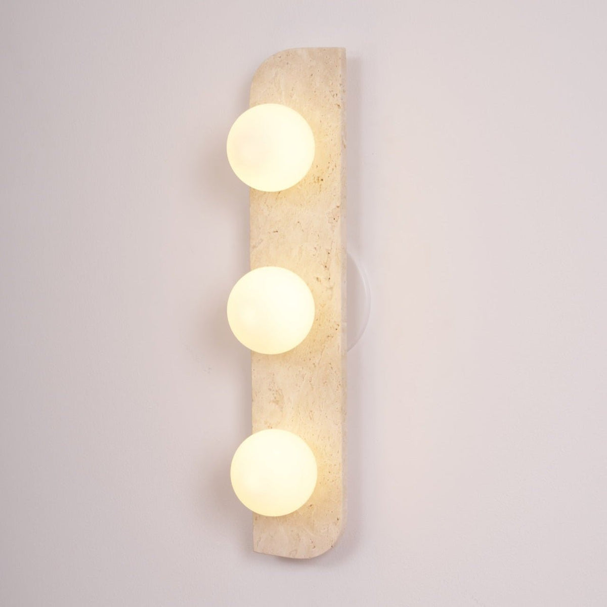 Serearia Minimalist Travertine Plug-In Wall Light