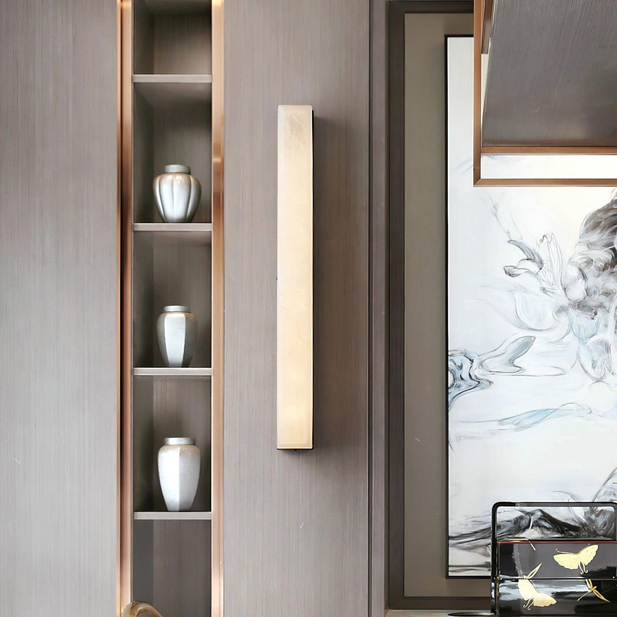 Nivivette Pillar Alabaster Wall Lamp