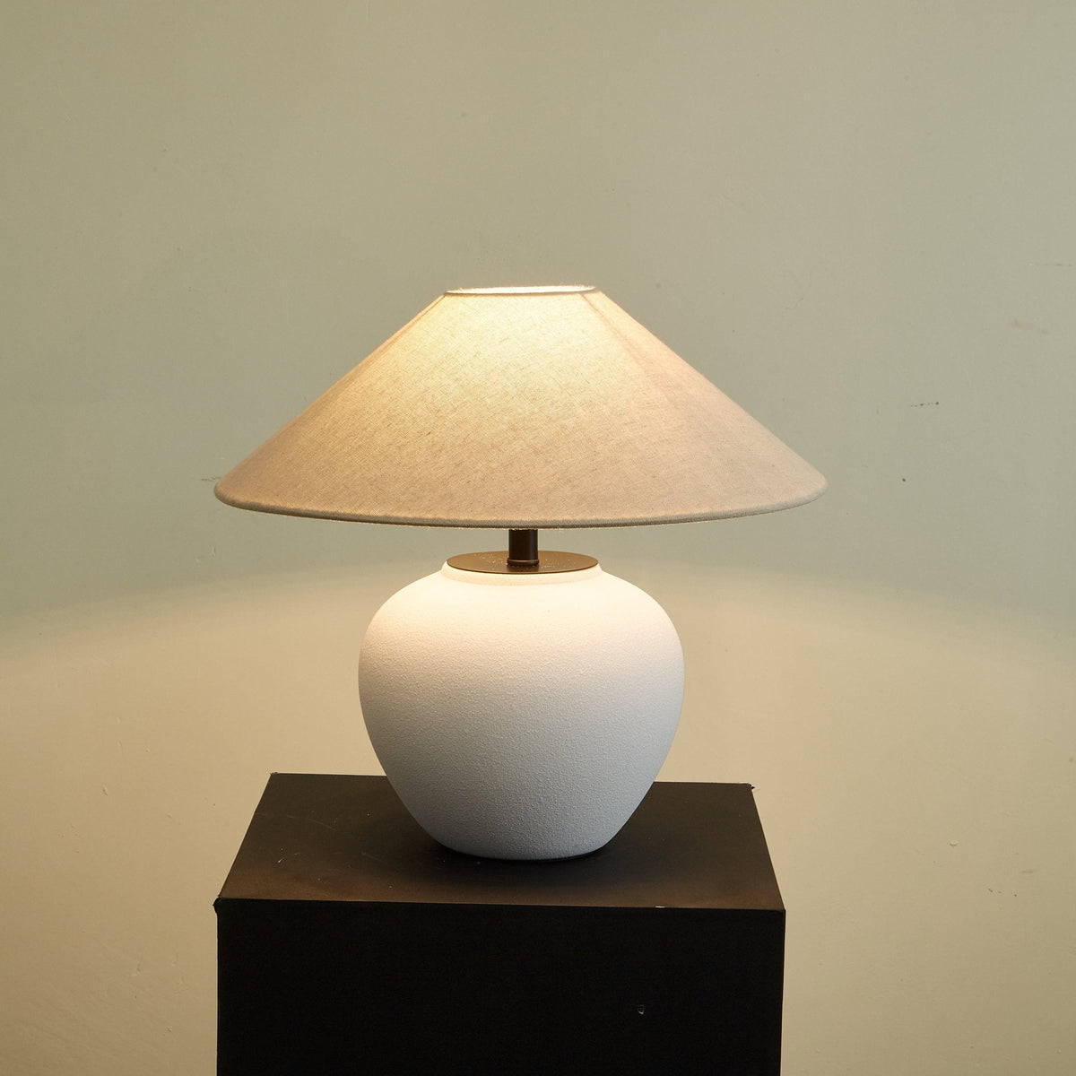 Alba Elegant Ceramic Table Lamp