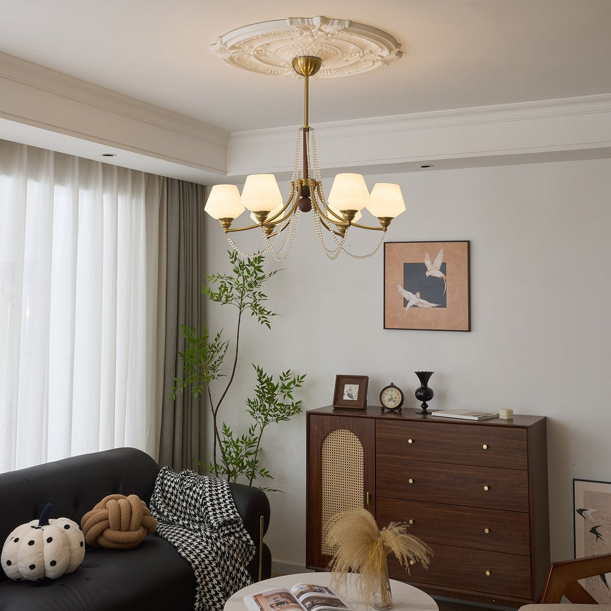 Othaus Traditional Elegance Vintage Wood Chandelier