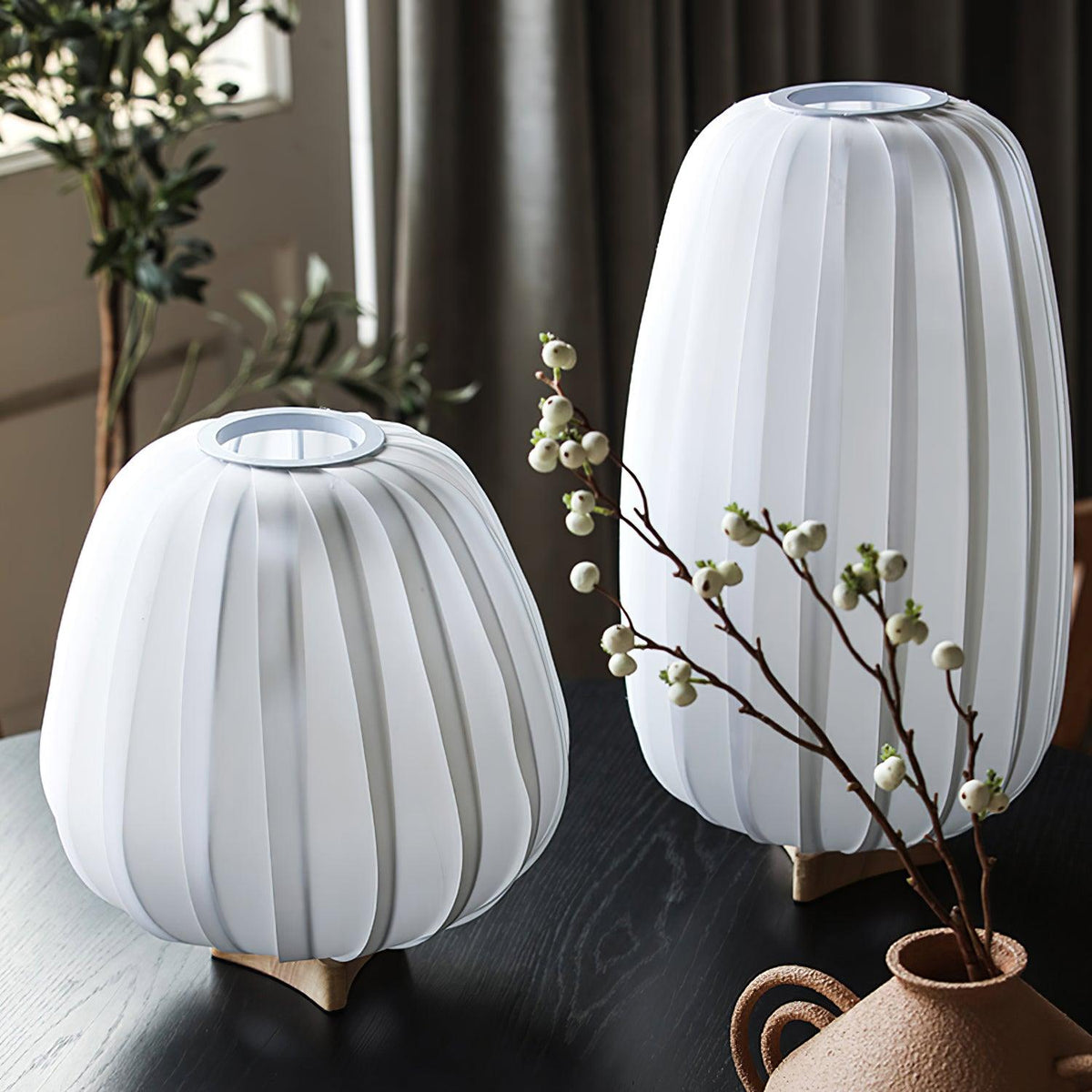 Elenor Fabric Minimalist Table Lamp