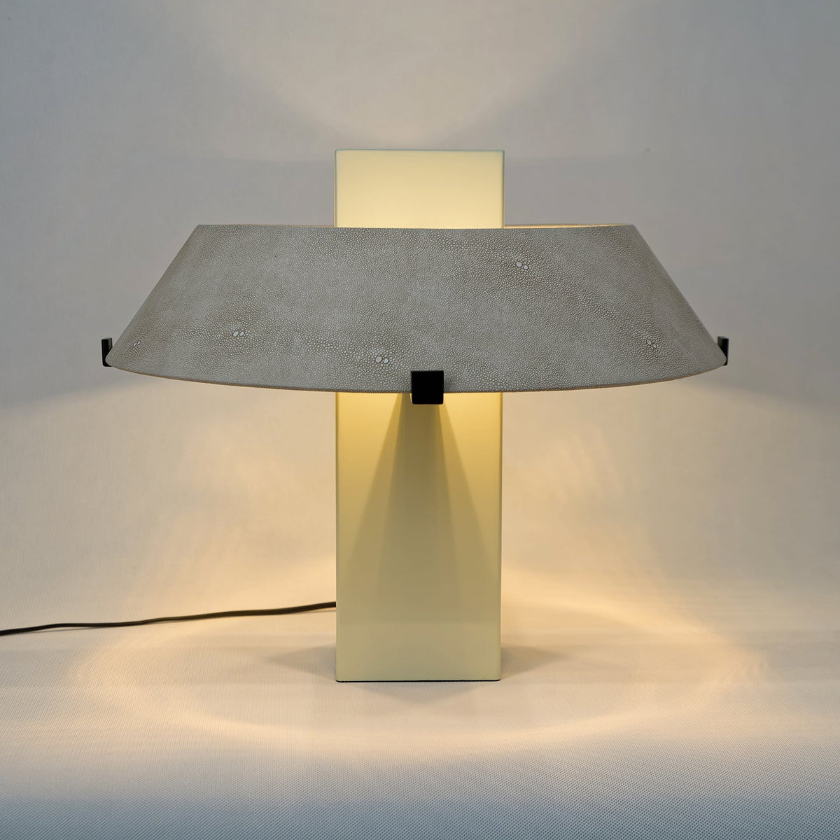 Cruz Table Lamp