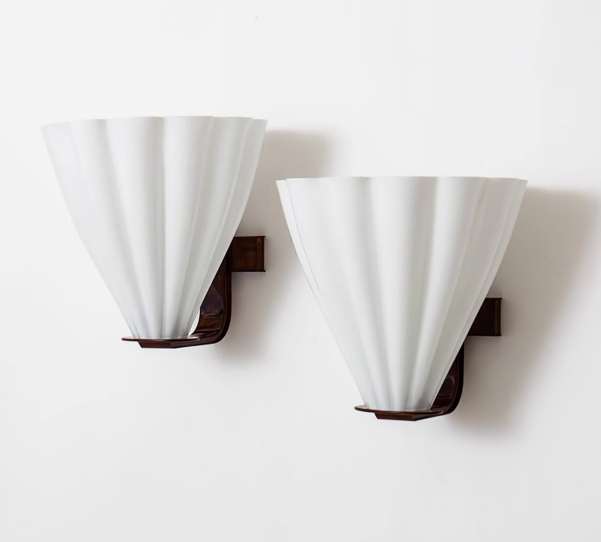 Ixelyn Shaped Glass Wall Sconce