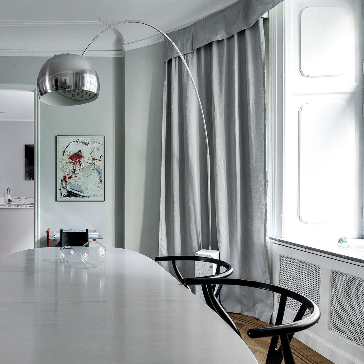 Viraelielle Floor Lamp