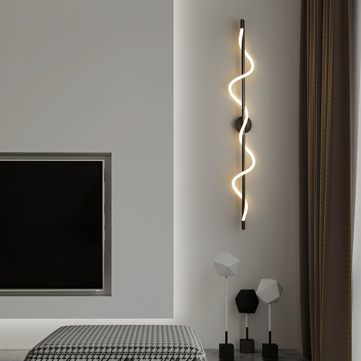 Fidora Sculptural Brass Silicone Wall Lamp