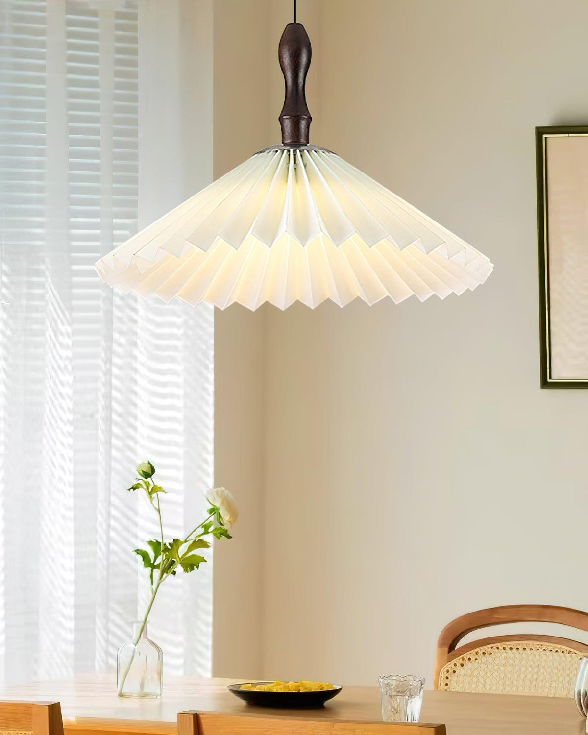 Petal Fashion Wood Pendant Lamp