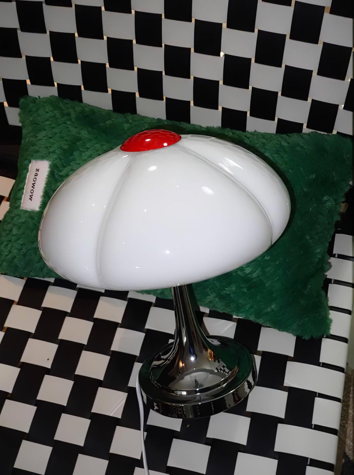 Bin Modern Table Lamp