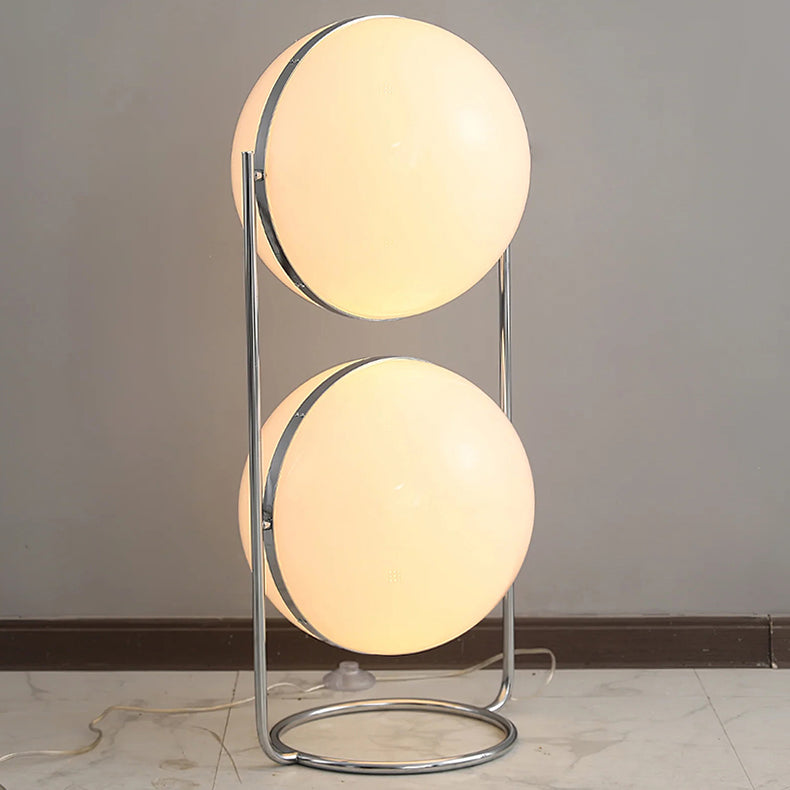 Sorarielle Floor Lamp