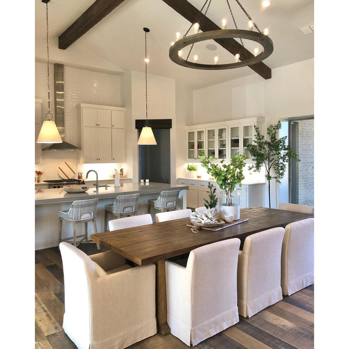 Rinorena Wood Chandelier