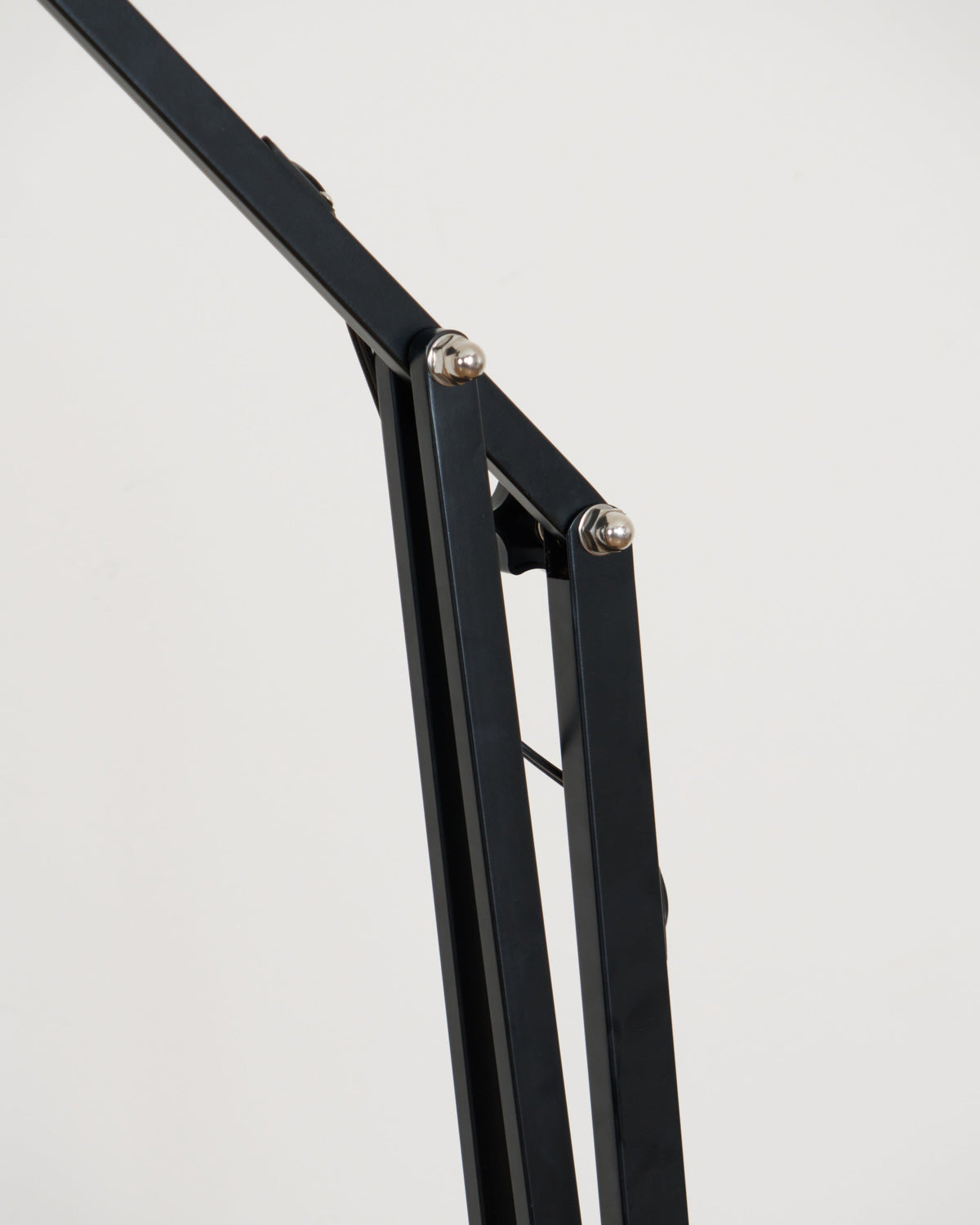 Miriselia Floor Lamp