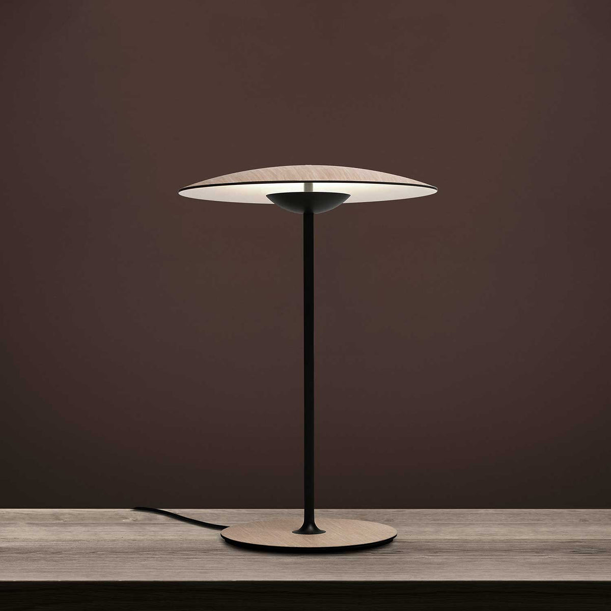 Elaarelia Table Light Slim Minimalist