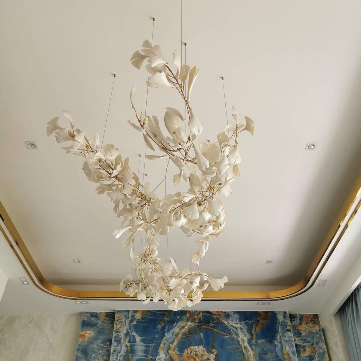 Ceroraine Chandelier Gingko A Porcelain LED Modern