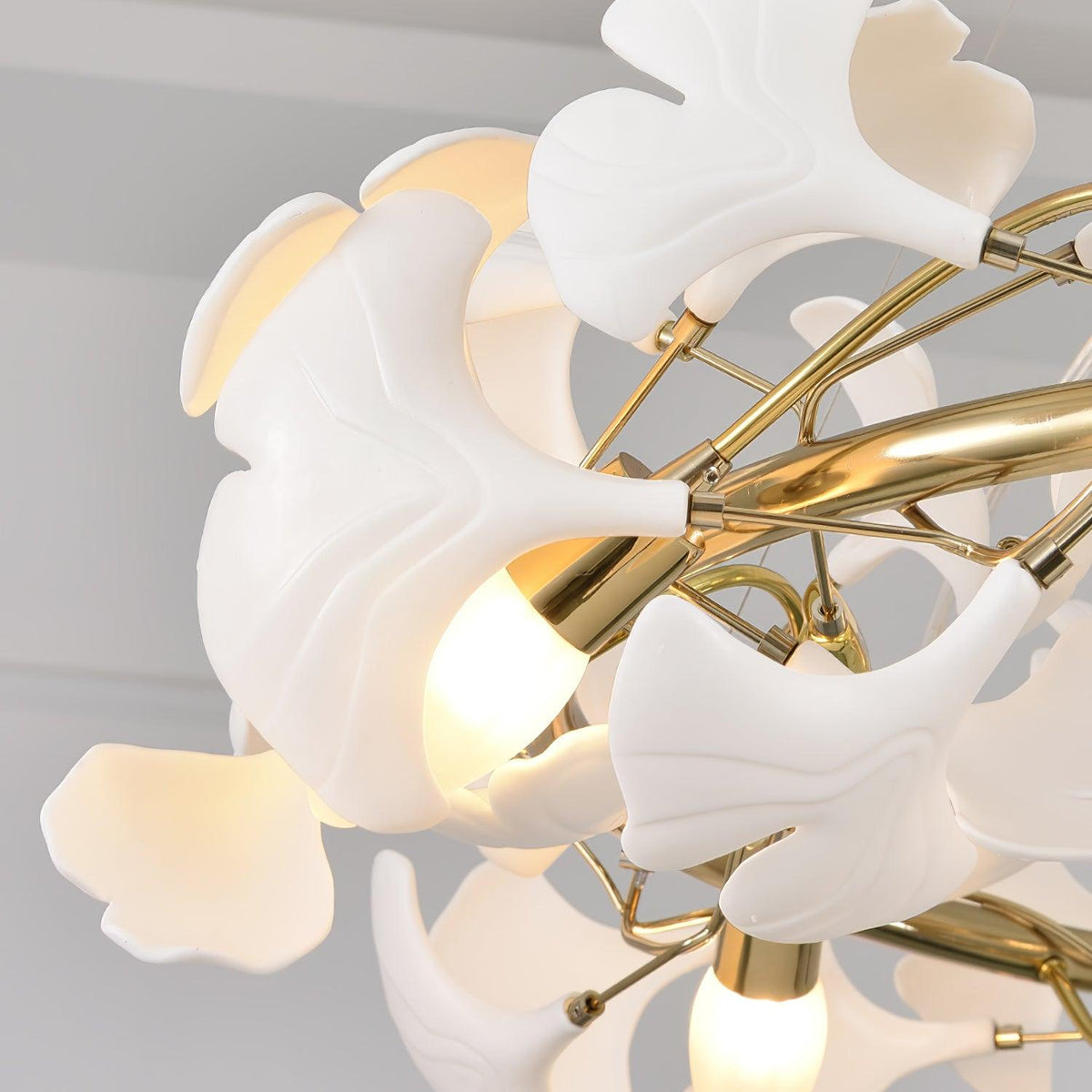 Vashayra Floral Capiz Shell Chandelier
