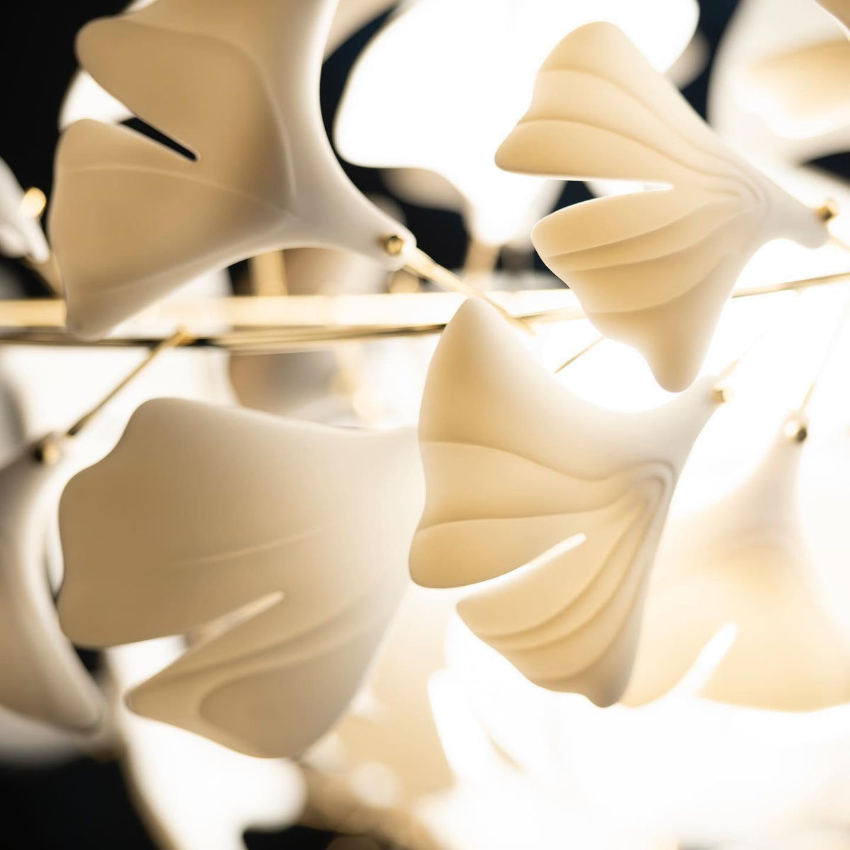 Ririxel Pendant Lamp Gingko Ceramic Petals Gold