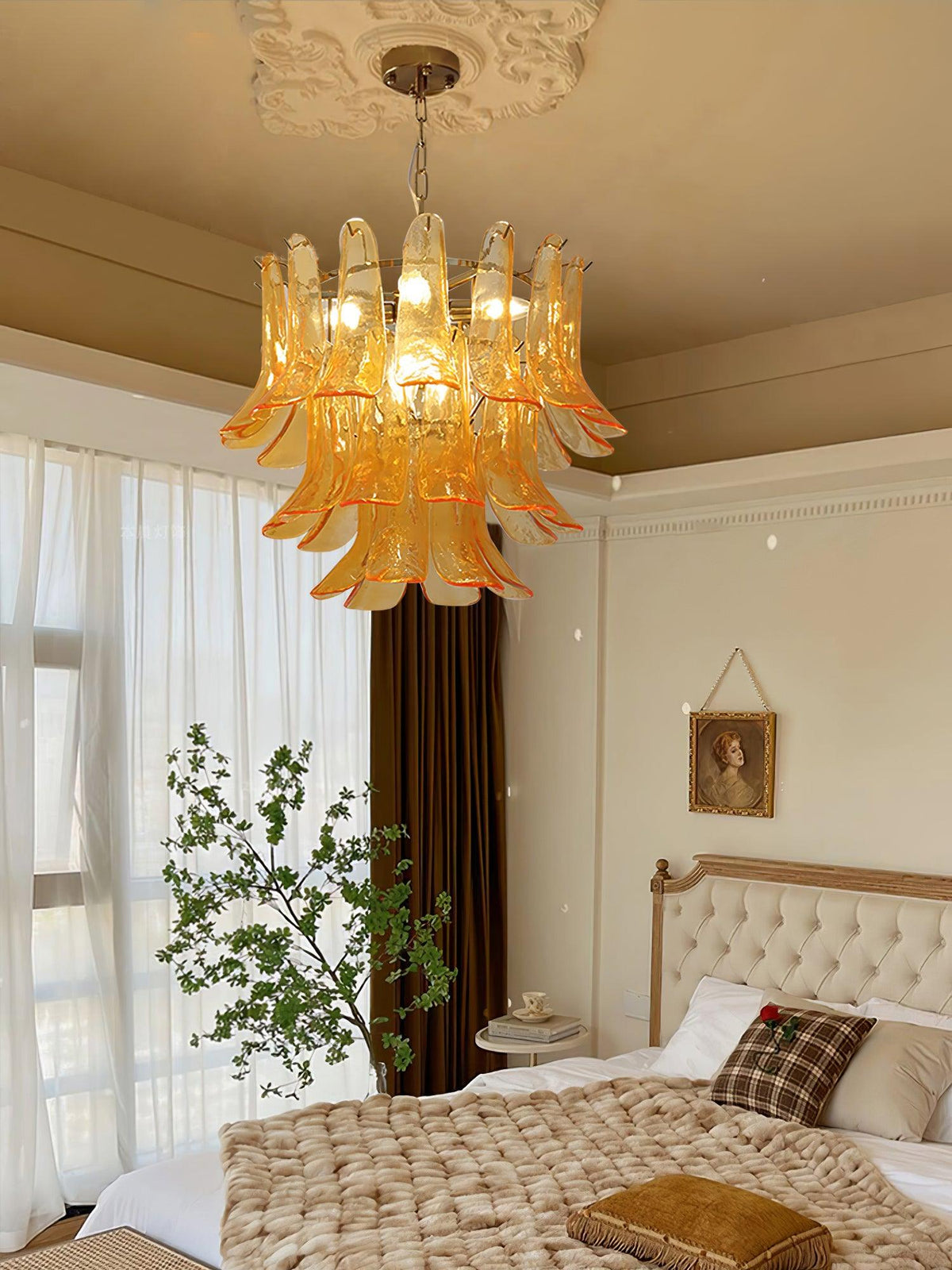 Elvess Chandelier Murano Glass Leaf Golden