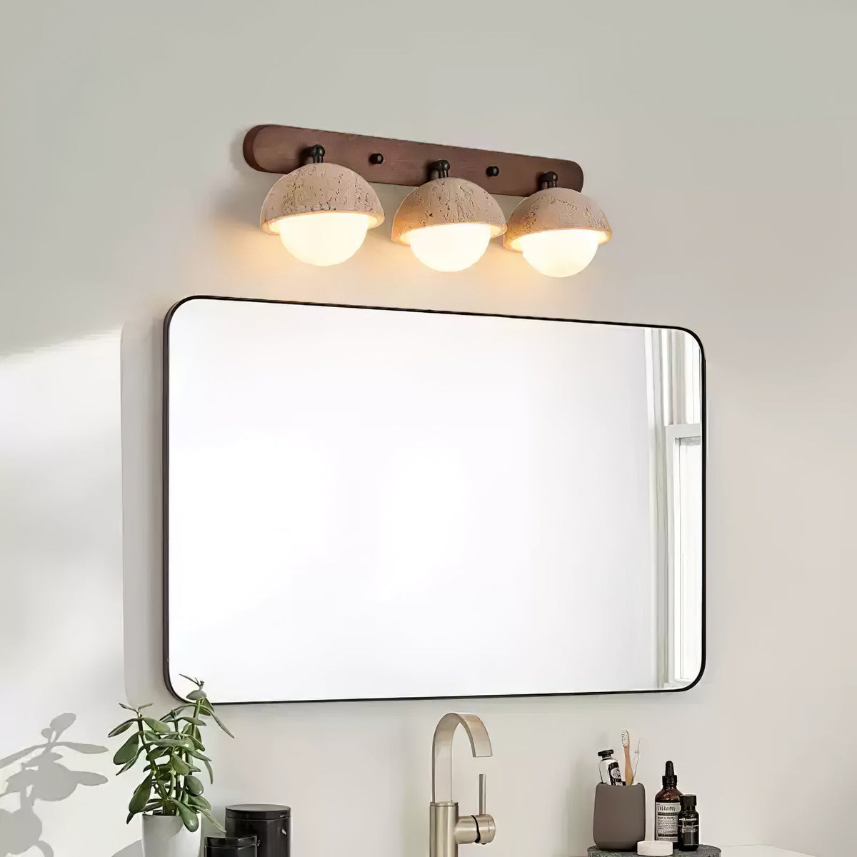 Cavix Arc-Shaped Travertine Wall Light