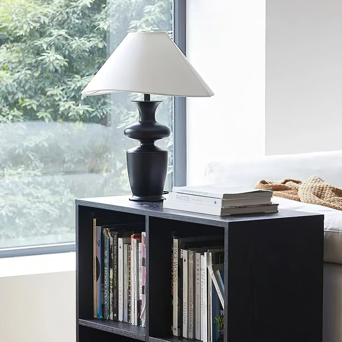 Arius Vintage Wood Table Lamp